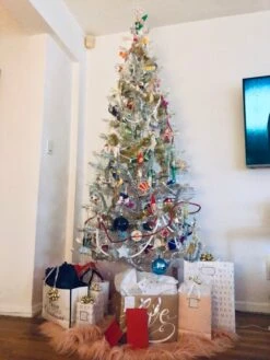 Vickerman Unlit Christmas Tree (379219) 5 Vickerman Unlit Christmas Tree (379219) -Light Bulbs Shop 122742md