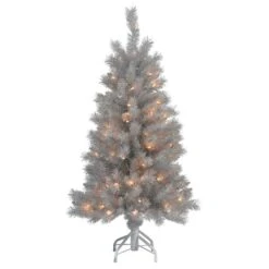 Vickerman Pre-Lit Christmas Tree (33988)