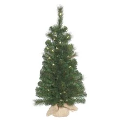 Vickerman Prelit Artificial Christmas Tree (492918)