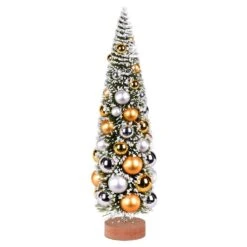 Vickerman Artificial Christmas Tree (665411)